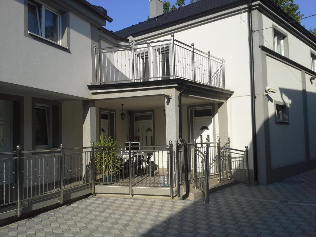 Apartments Royal Menex Pozarevac Exterior photo