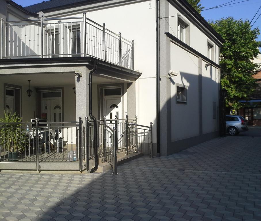 Apartments Royal Menex Pozarevac Exterior photo